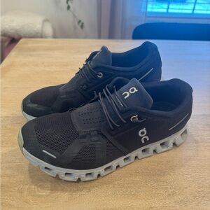 On Cloud Womens 8 Black Running Shoes Athletic Causal Comfort Lightweight